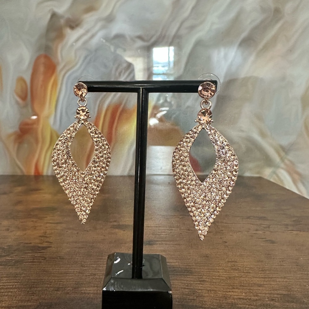 Elegant Rose Gold Crystal Drop Earrings